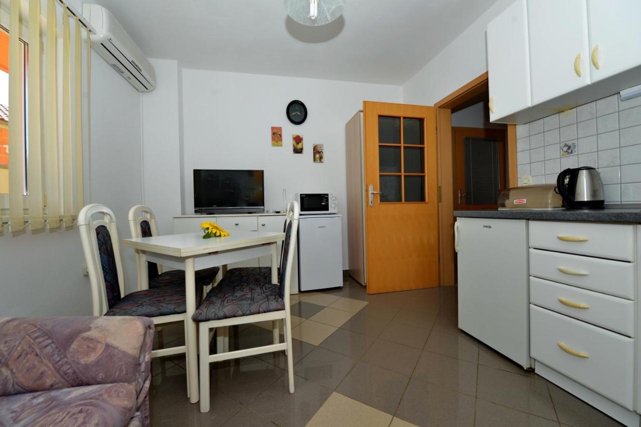 Apartments Blaza Božava Exterior foto