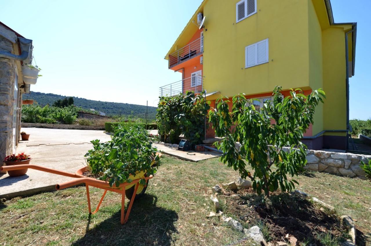 Apartments Blaza Božava Exterior foto